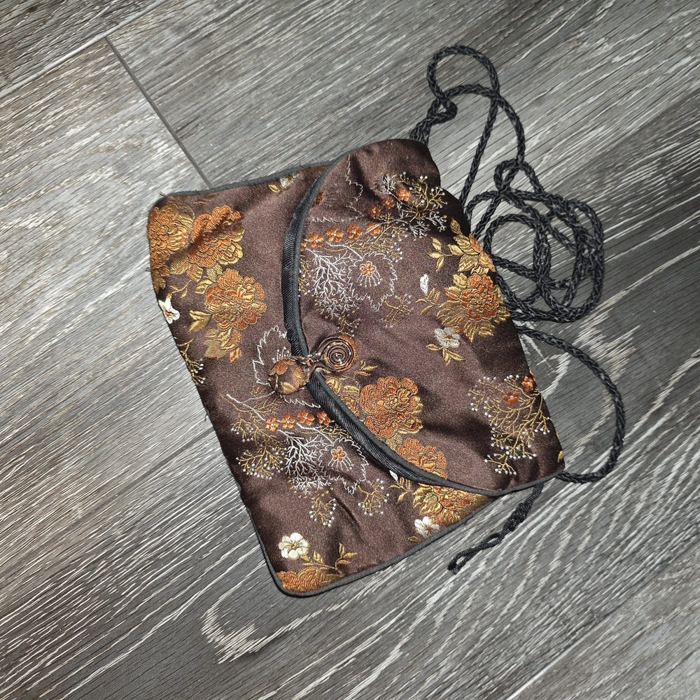 Embroidered Floral Brown Clutch
